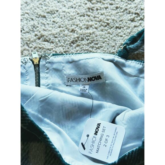 NWT Green Plaid 3-Piece Set Top Skirt Long Coat Small Holiday Academia Winter - Picture 16 of 16